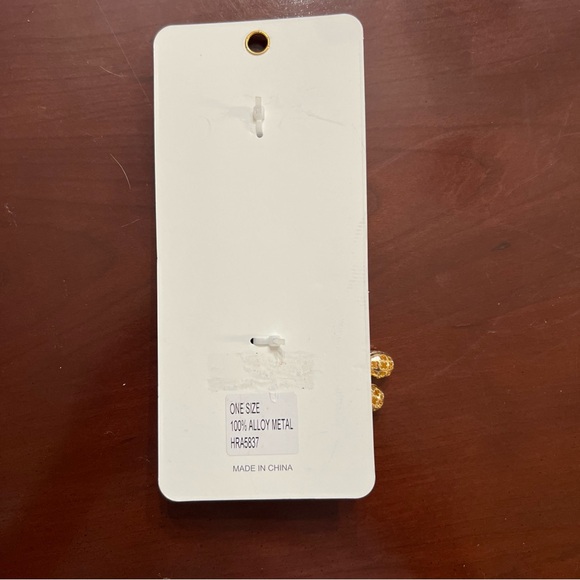 Juicy Couture Wallet/Tweezers & Bear Keychain Set - Picture 11 of 11